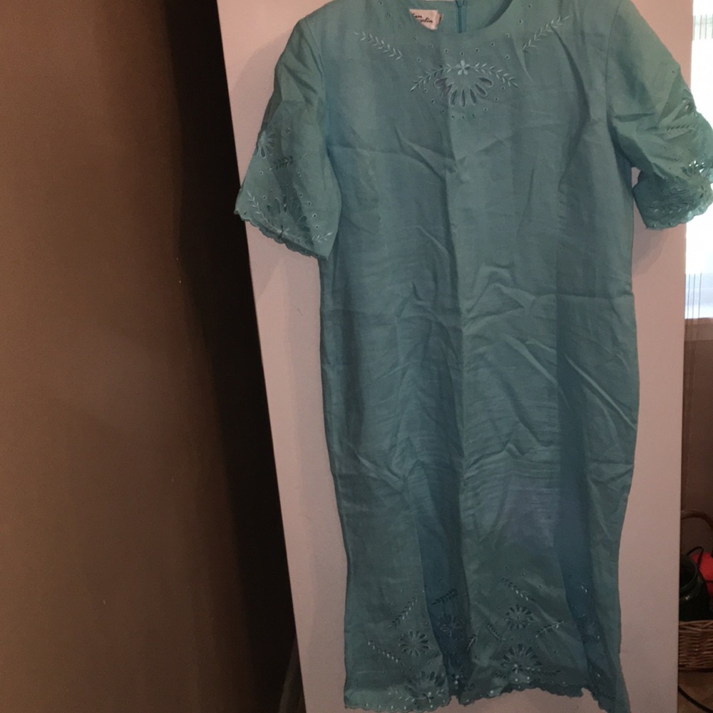 Ladies Lacy Linen Dress